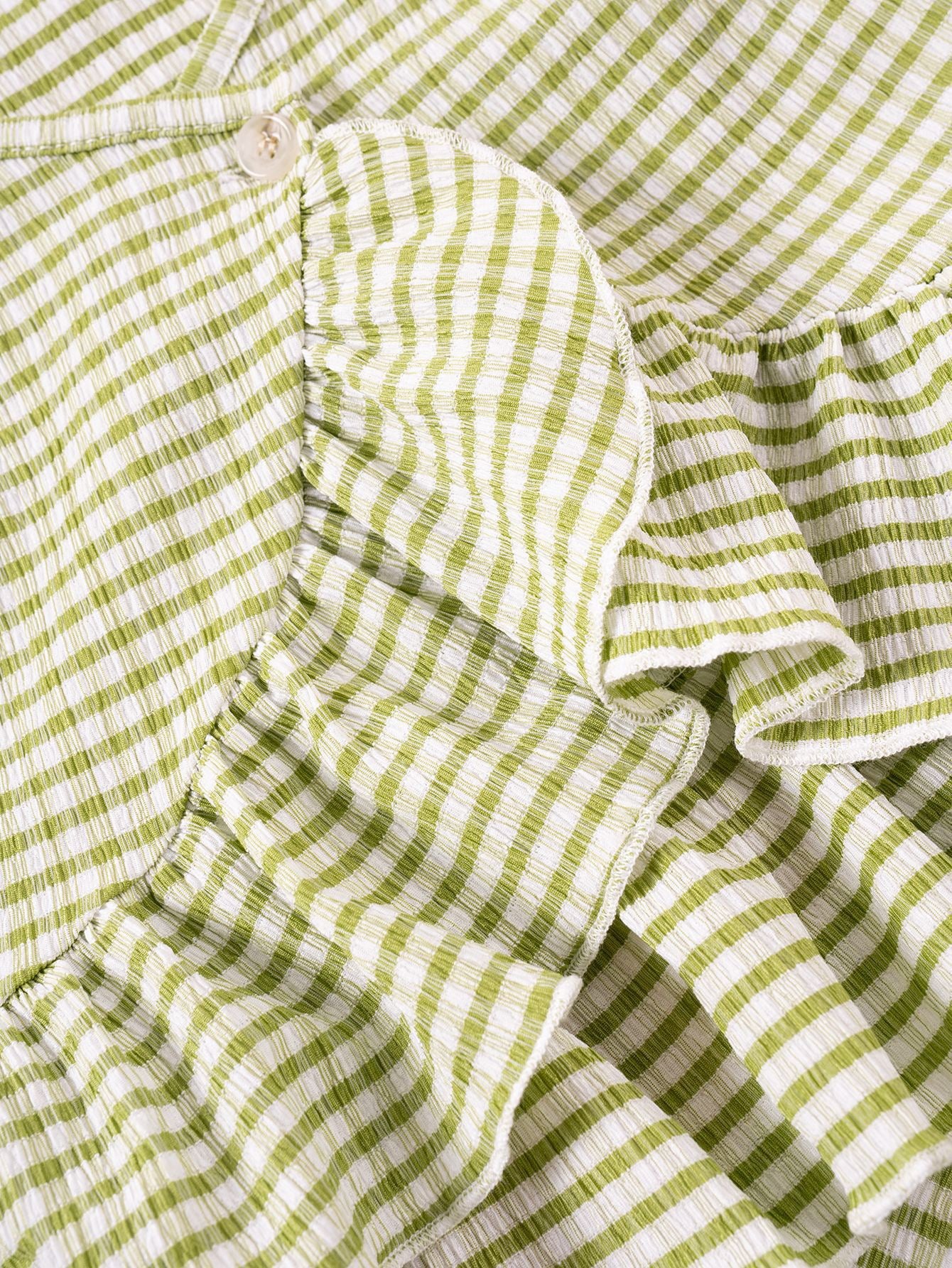 Willow Gingham Set girls two-piece outfit ideal for vacation days