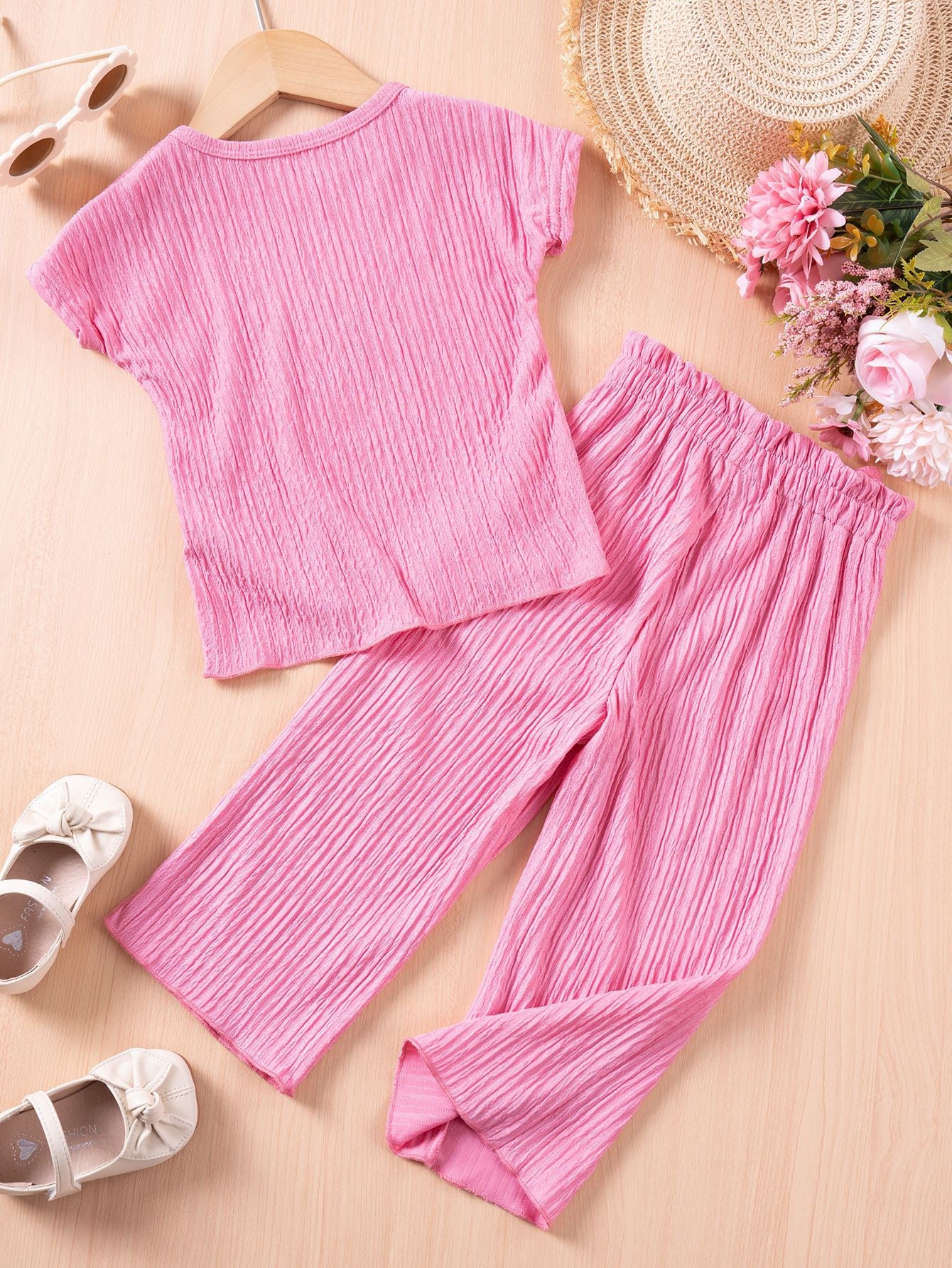 Girls party outfit with Mila Ribbed Set for weekend trips