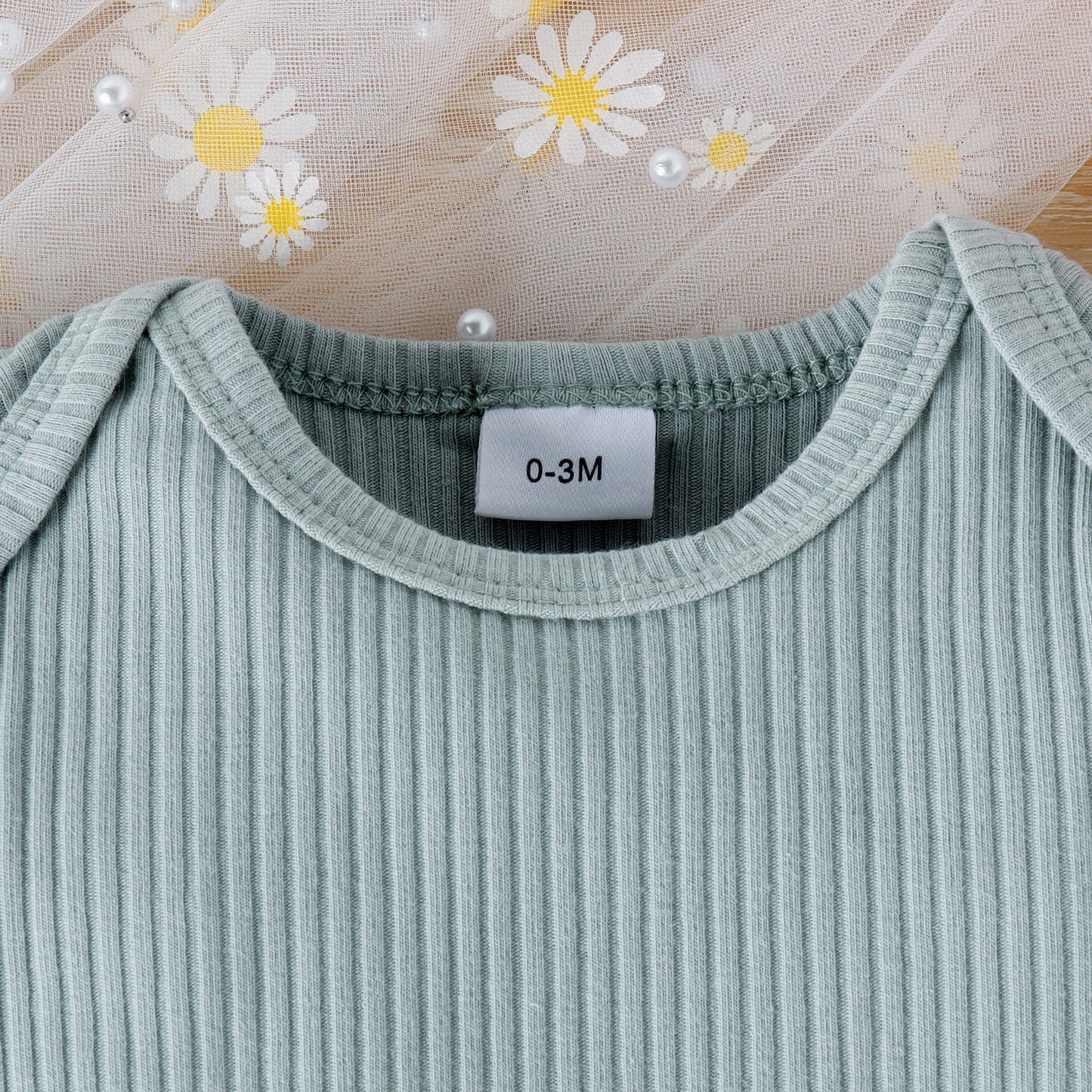 Girls party outfit with Maisie Daisy Shortall Set for weekend trips