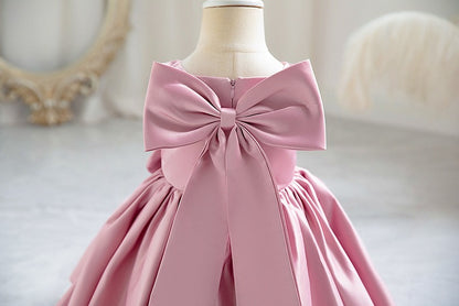 Girls bow party dress featuring Estelle Bow Dress for family photos