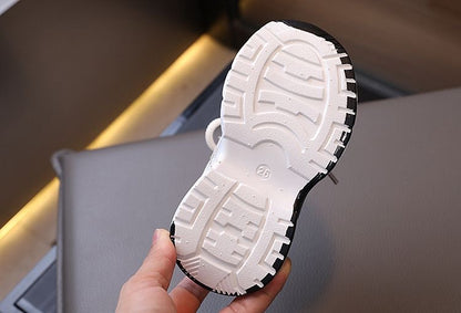 Kids Fashion Breathable Mesh Sneakers